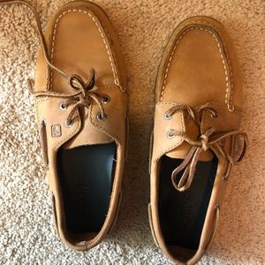 Sperry size 8 like brand new